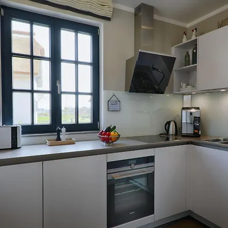 Reetland Am - Premium Reetdachvilla Mit 3 Schlafzimmern, Sauna Und Kamin F26 *