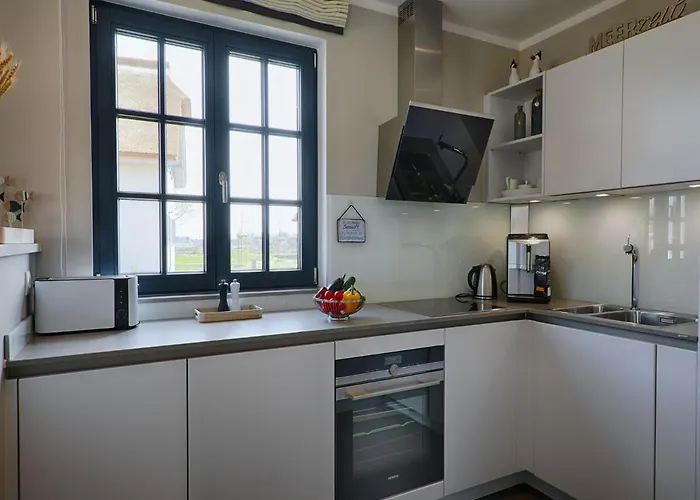 Reetland Am - Premium Reetdachvilla Mit 3 Schlafzimmern, Sauna Und Kamin F26 *