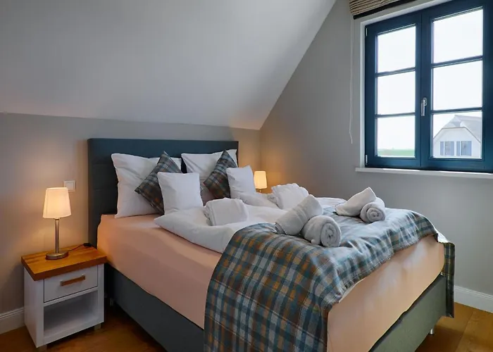Reetland Am - Premium Reetdachvilla Mit 3 Schlafzimmern, Sauna Und Kamin F26